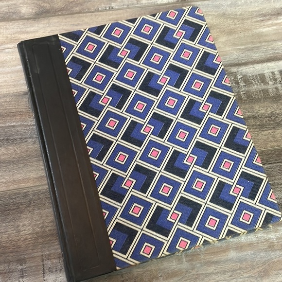 Diamond Fabric vintage coffee table book - Picture 2 of 4